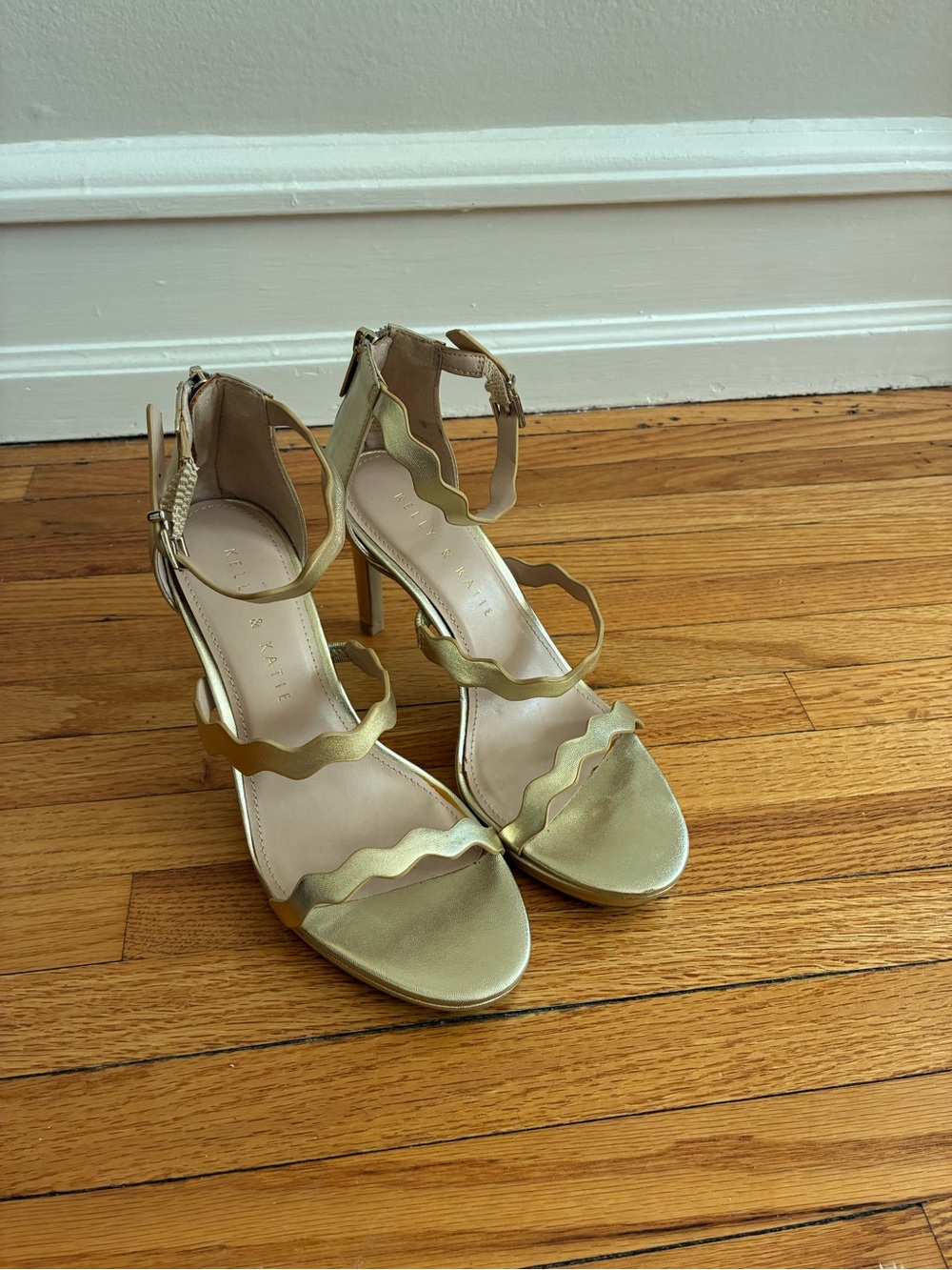 Kelly & Katie Gold Wavy Strap Heeled Sandals